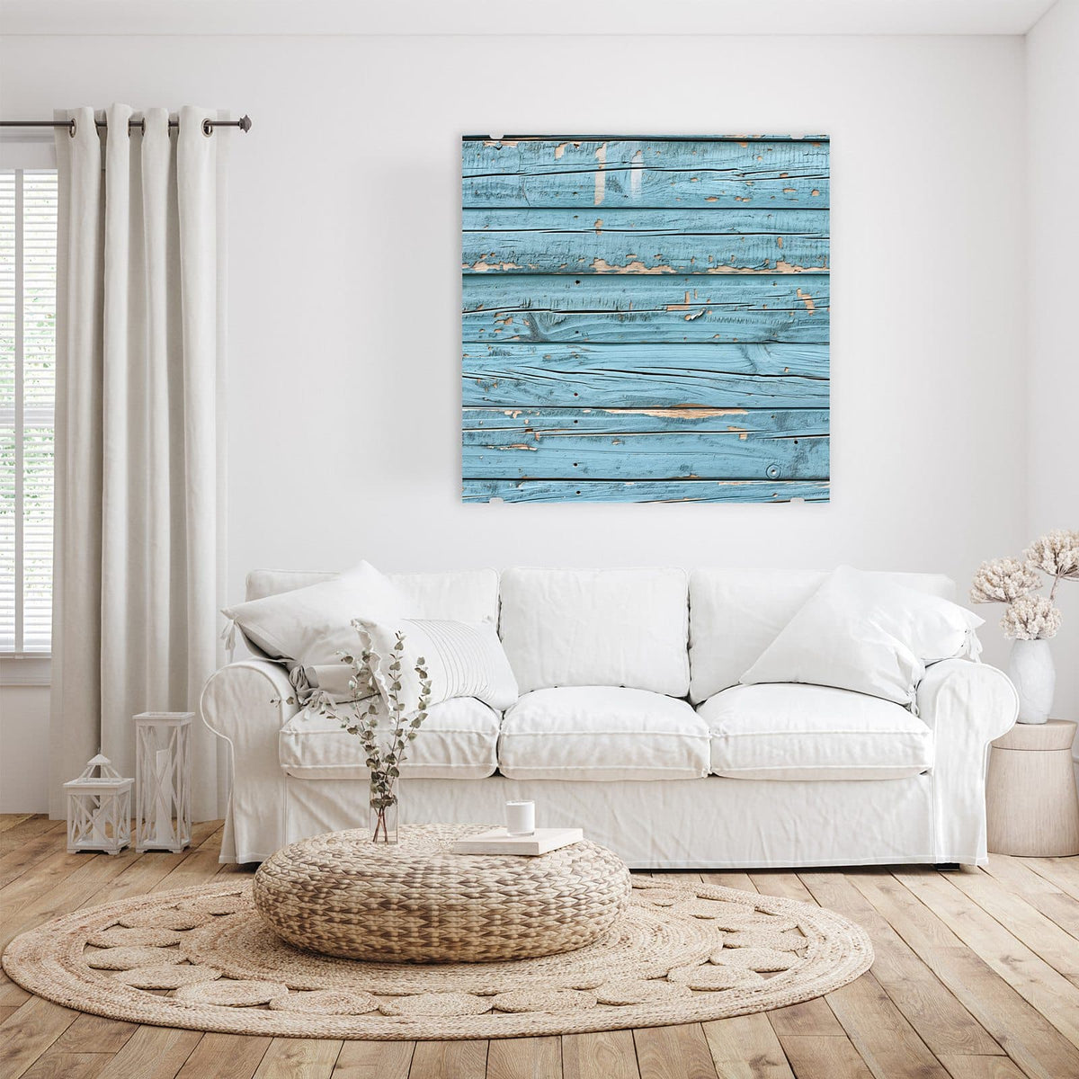 Glasbild Abblätterndes Hellblau an der Wand – Waagerechte Bretter mit stark abblätternder hellblauer Farbe, darunter helles Holz