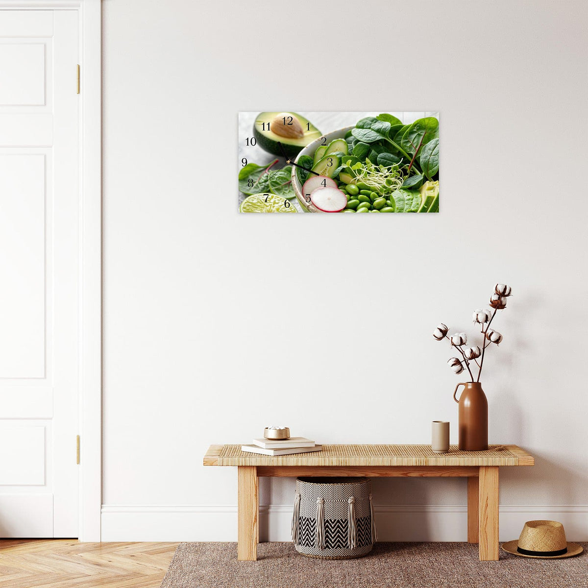 Moderne Wanduhr aus Glas mit Farbtiefe – Wanduhr Gesunder Salat aus Glas – Querformat 60 × 30 cm