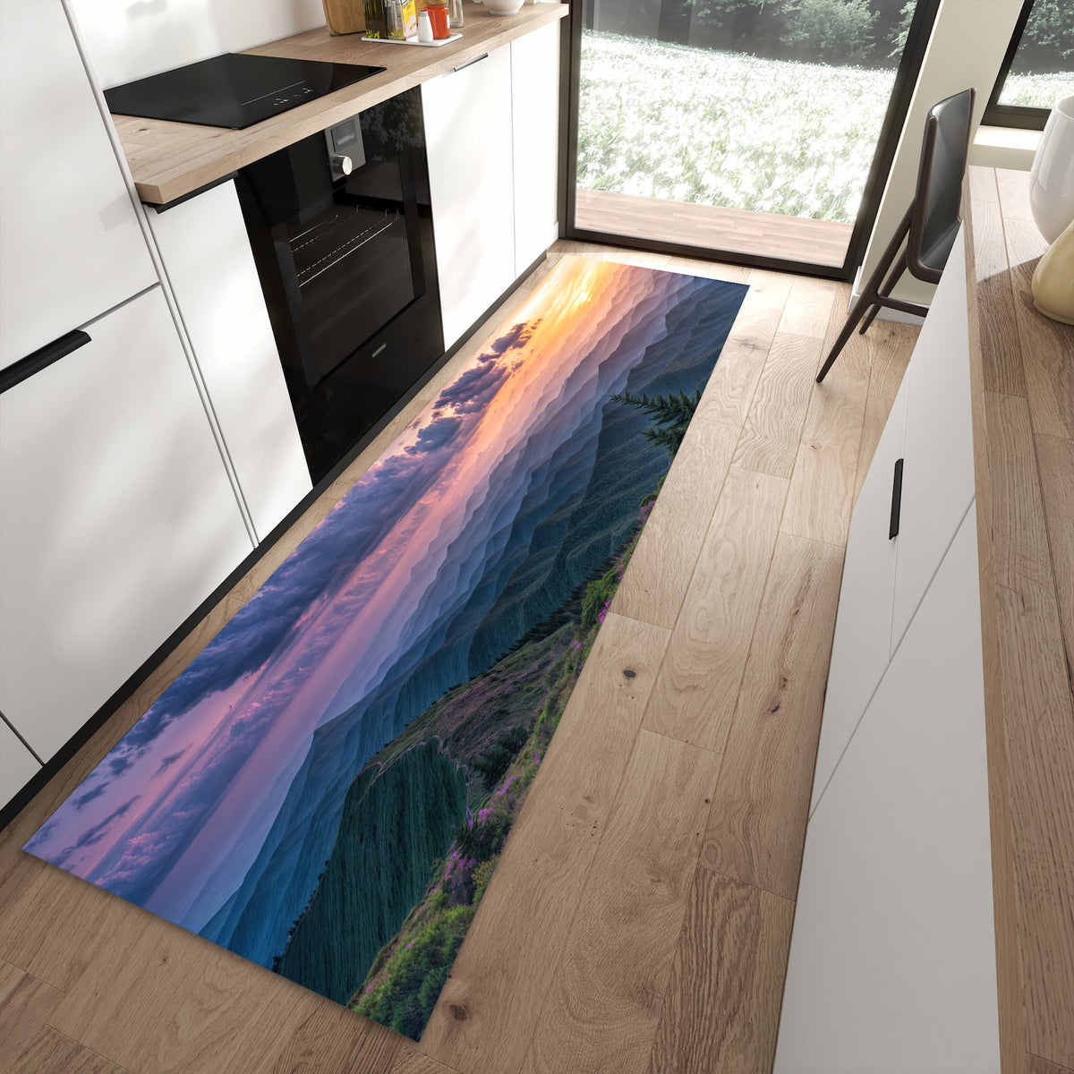 Geruchsneutraler Teppich in Küche mit Motiv Berglandschaft Blumen in moderner Küche