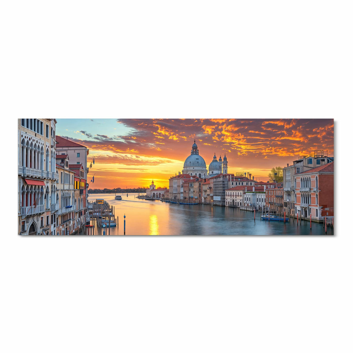 Küchenteppich mit Motiv Venedig bei Sonnenuntergang in Frontansicht für sicheres Aufbewahren