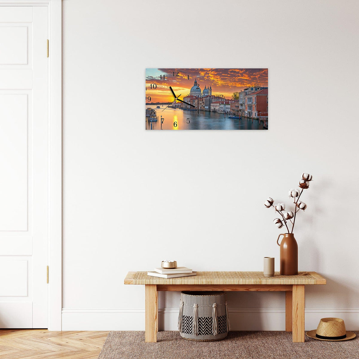 Moderne Wanduhr aus Glas mit Farbtiefe – Wanduhr Venedig bei Sonnenuntergang aus Glas – Querformat 60 × 30 cm
