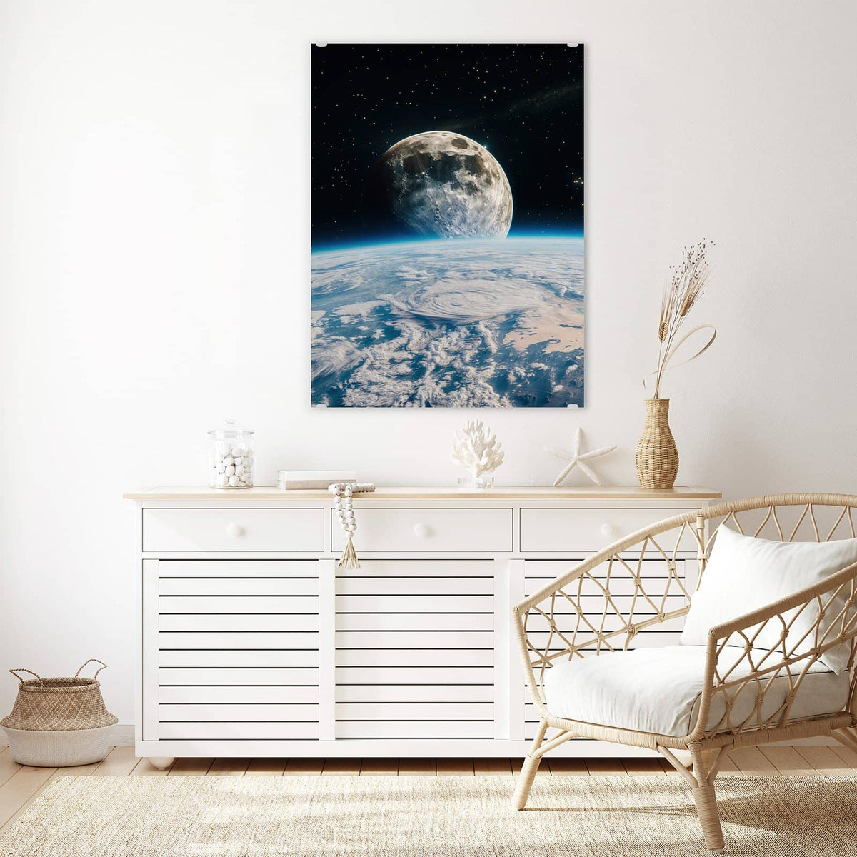 Aufhängung liegt bei – Motiv später wechselbar – Wandbild - Mond über der Erde - Hochformat