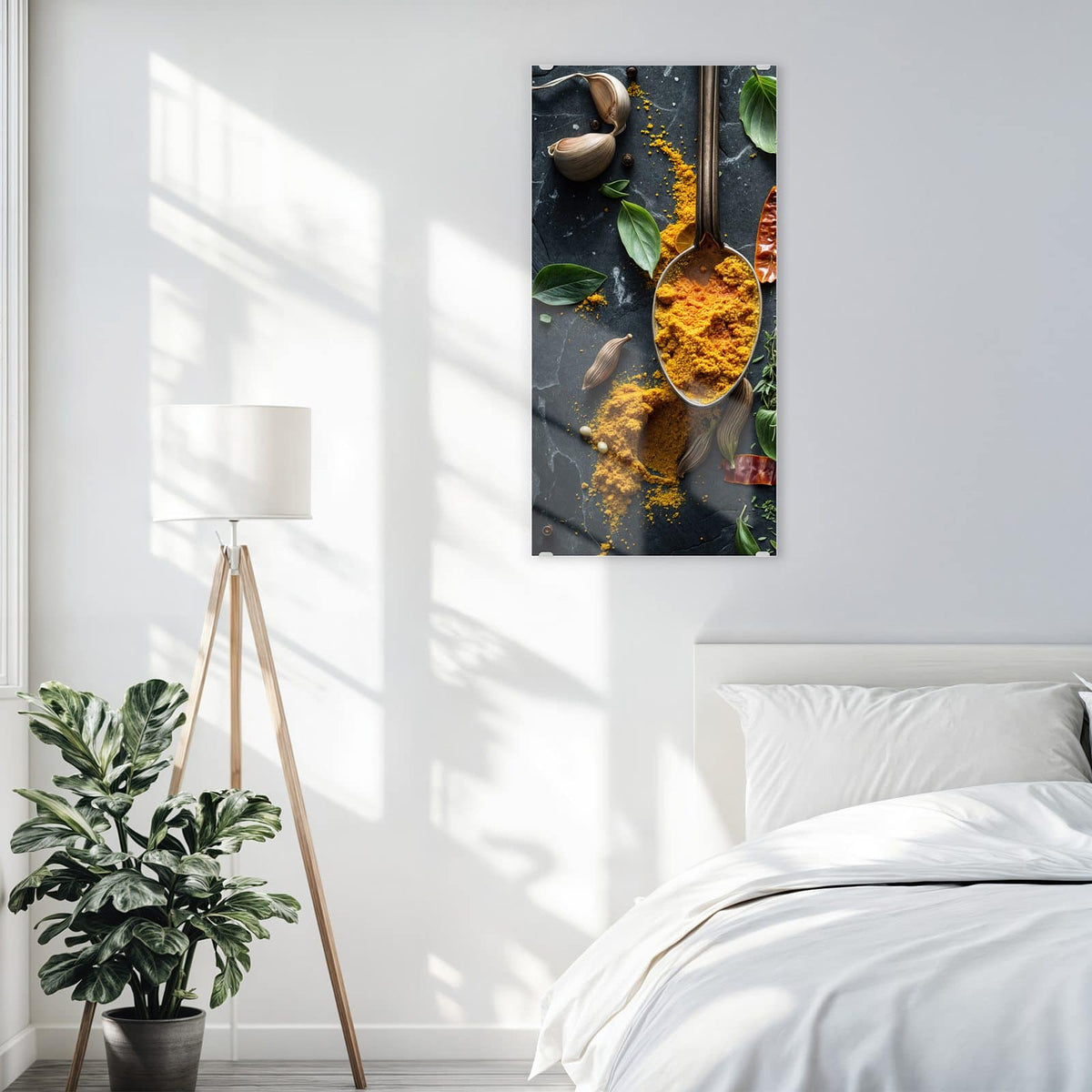 Glasbild Gewürze auf Schiefer an der Wand – Vier verzierte Silberlöffel mit Kurkuma, Thymian, Paprika und Kräutern auf dunklem Schiefer