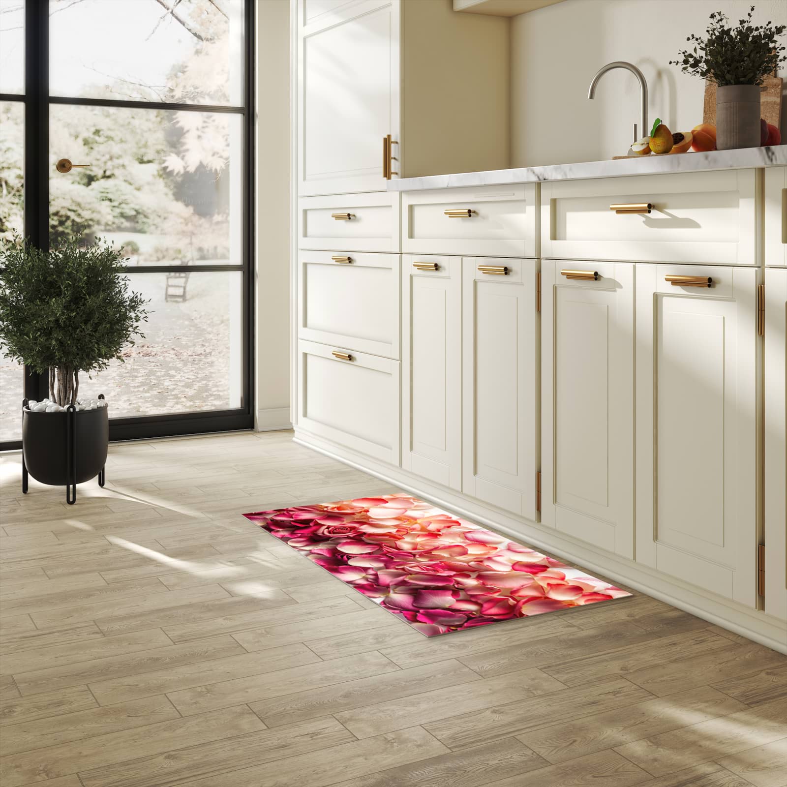 Strapazierfähiger Teppich für Esstisch mit Motiv Rosenblätterbuntes Spiel in heller Küche