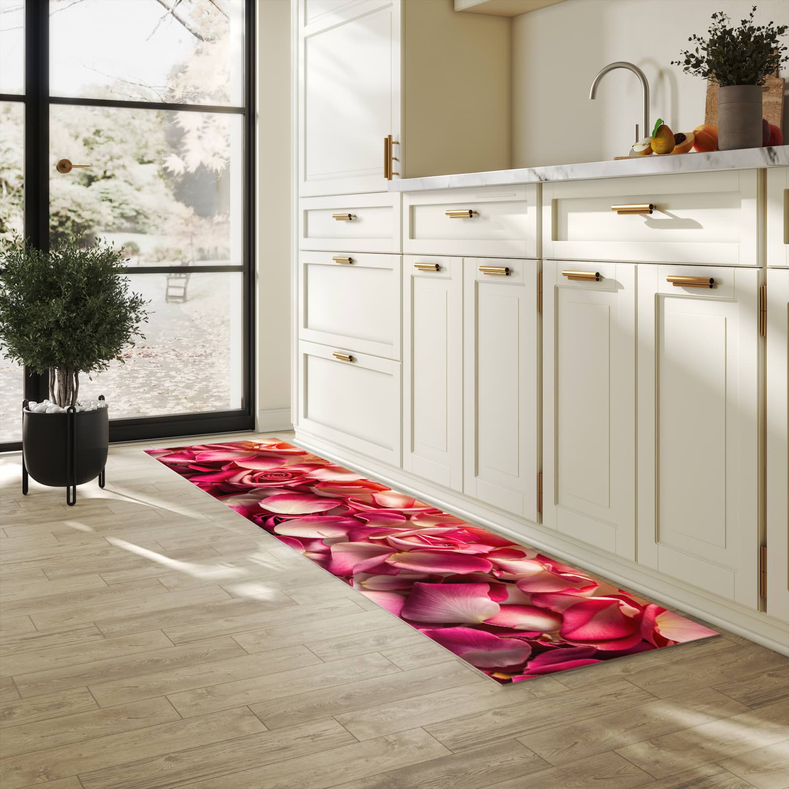 Feuchtigkeitsresistenter Küchenteppich mit Motiv Rosenblätterbuntes Spiel in heller Küche