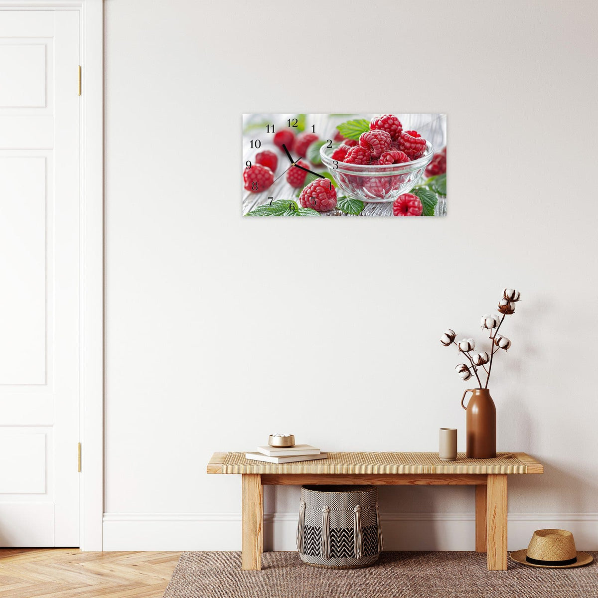 Moderne Wanduhr aus Glas mit Farbtiefe – Wanduhr Frische Himbeeren aus Glas – Querformat 60 × 30 cm