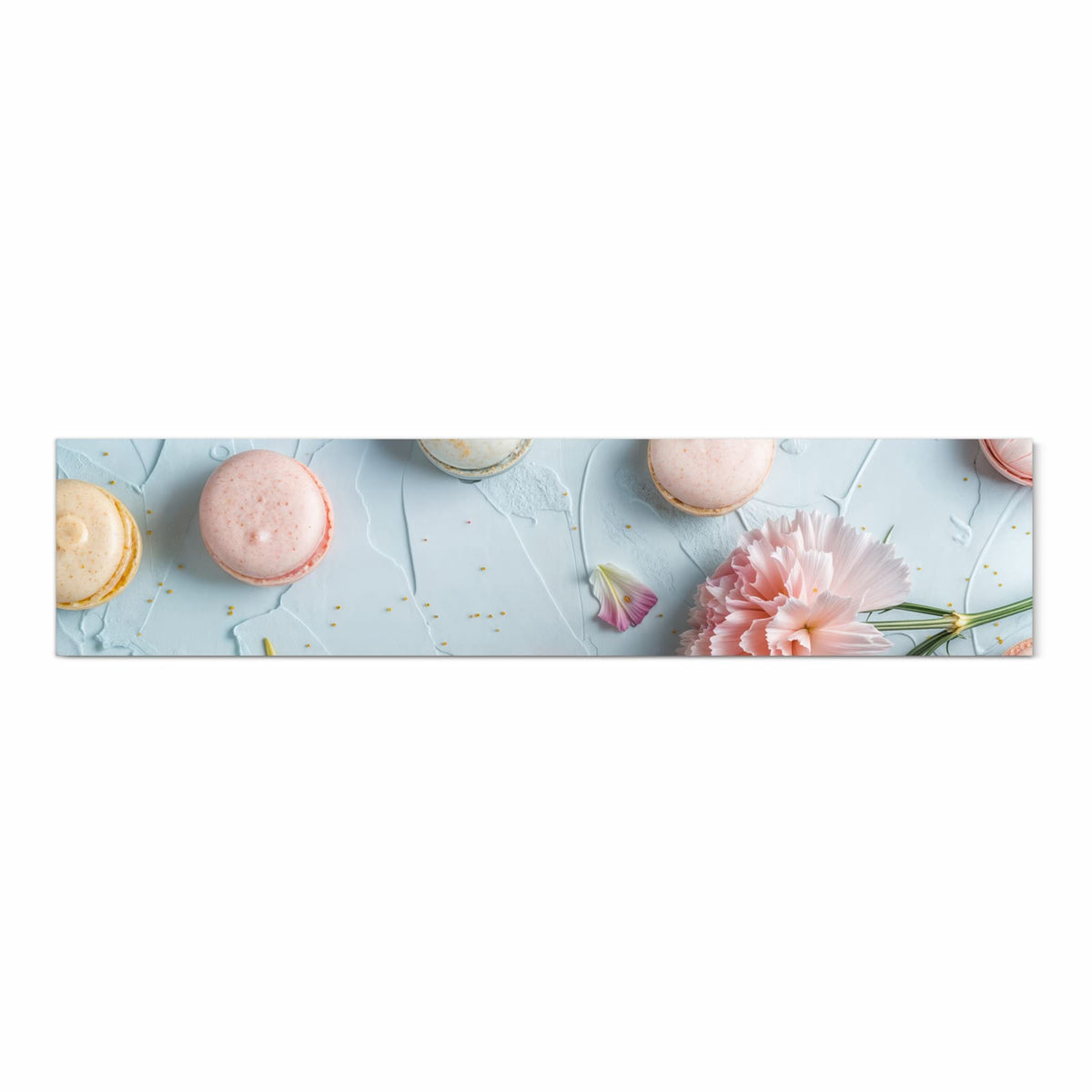 Feuchtigkeitsresistenter dünner Teppich mit Motiv Französische Macarons in Frontansicht, waschbar