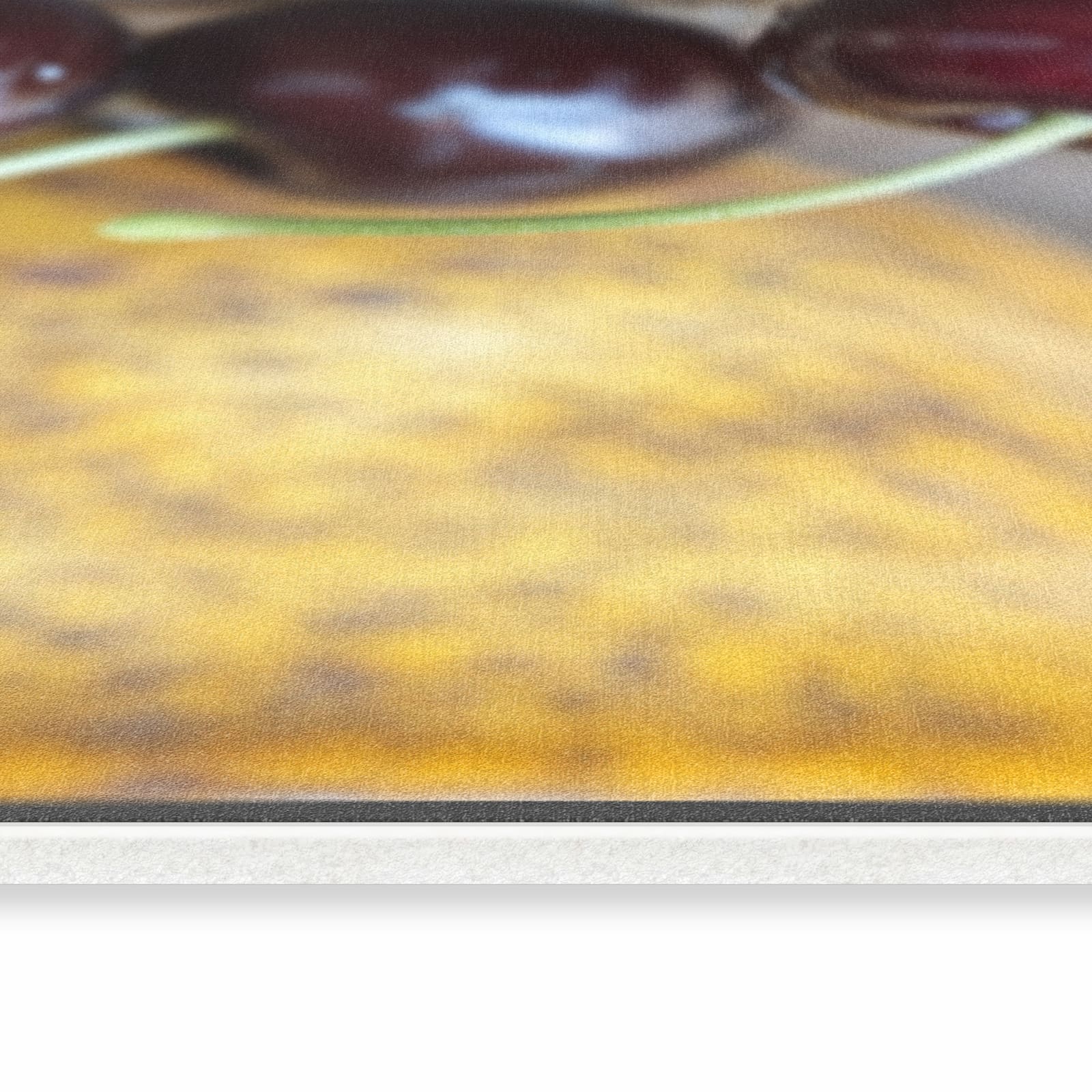 Hygienischer Küchenteppich mit Motiv Frische Kirschen in heller Küche