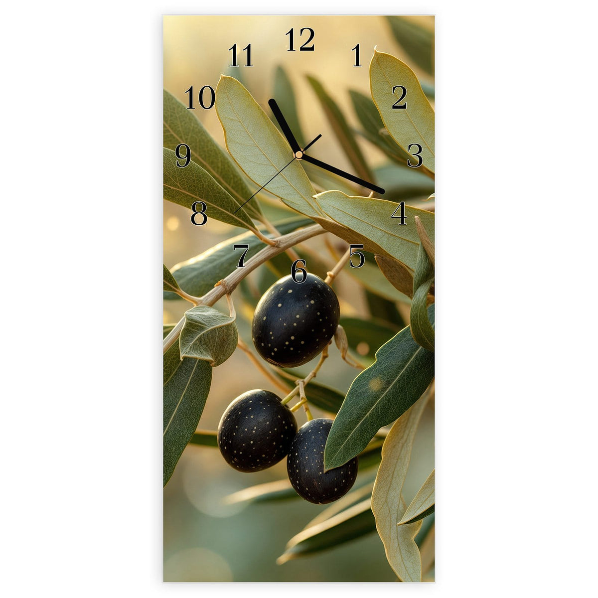 Wanduhr aus Glas, Ziffernblatt Klassisch: Olivenzweig mit schwarzen Oliven und schmalen Blättern vor goldenem Bokeh #ziffernblatt_Klassisch