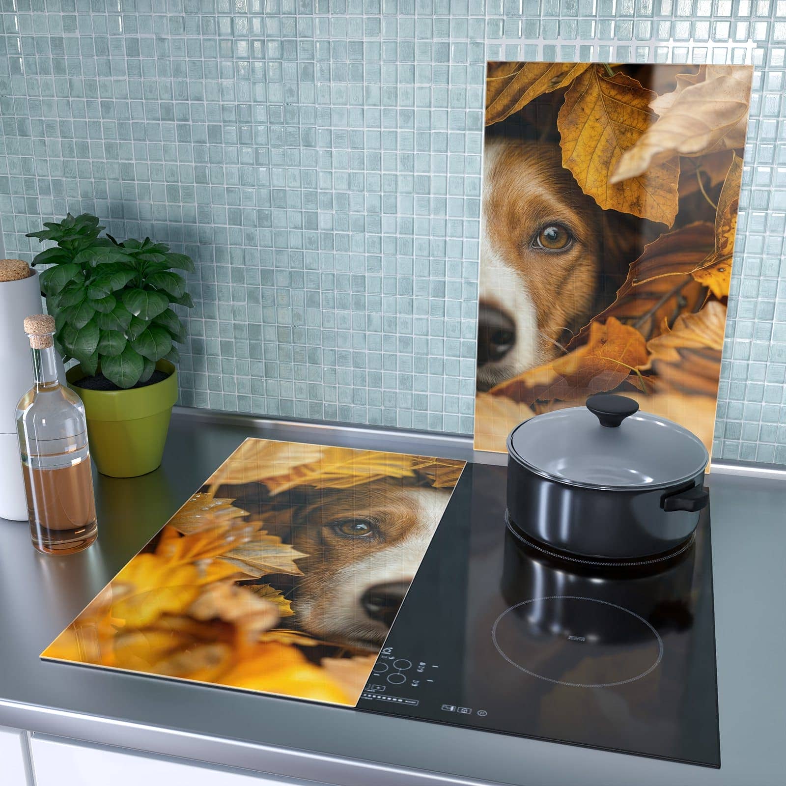 2-teilige Abdeckplatte Ceranfeld mit Hund im Herbstlaub-Motiv als Spritzschutz hinter dem Kochfeld