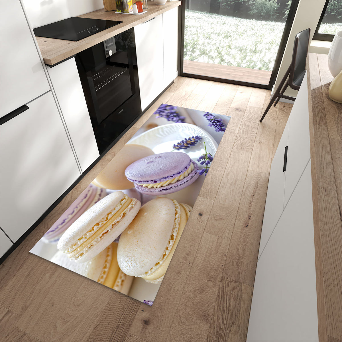 Feuchtigkeitsresistenter Küchenläufer mit Motiv Lavendel Macarons in moderner Küche