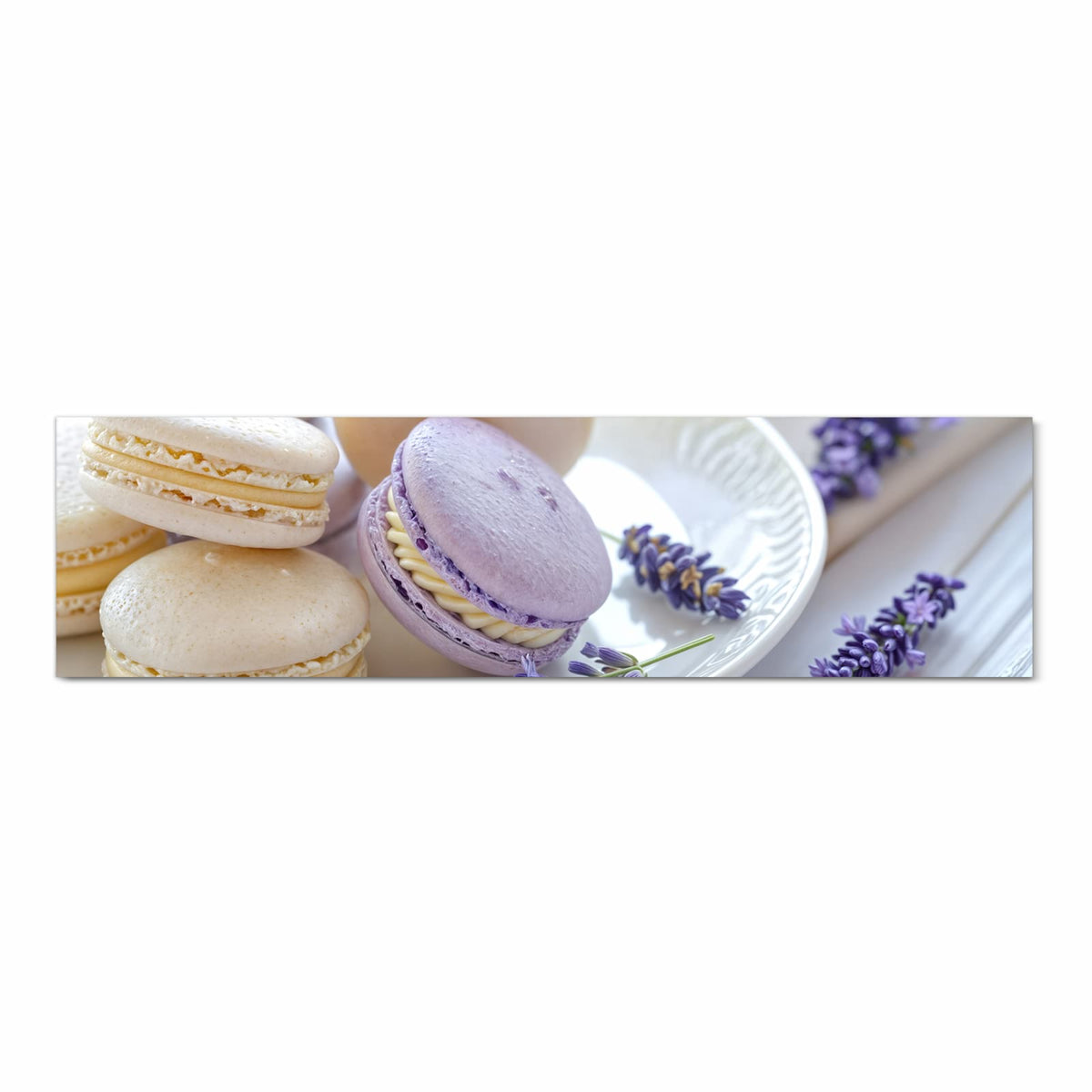 Pflegeleichter rutschfester Küchenläufer mit Motiv Lavendel Macarons in Frontansicht