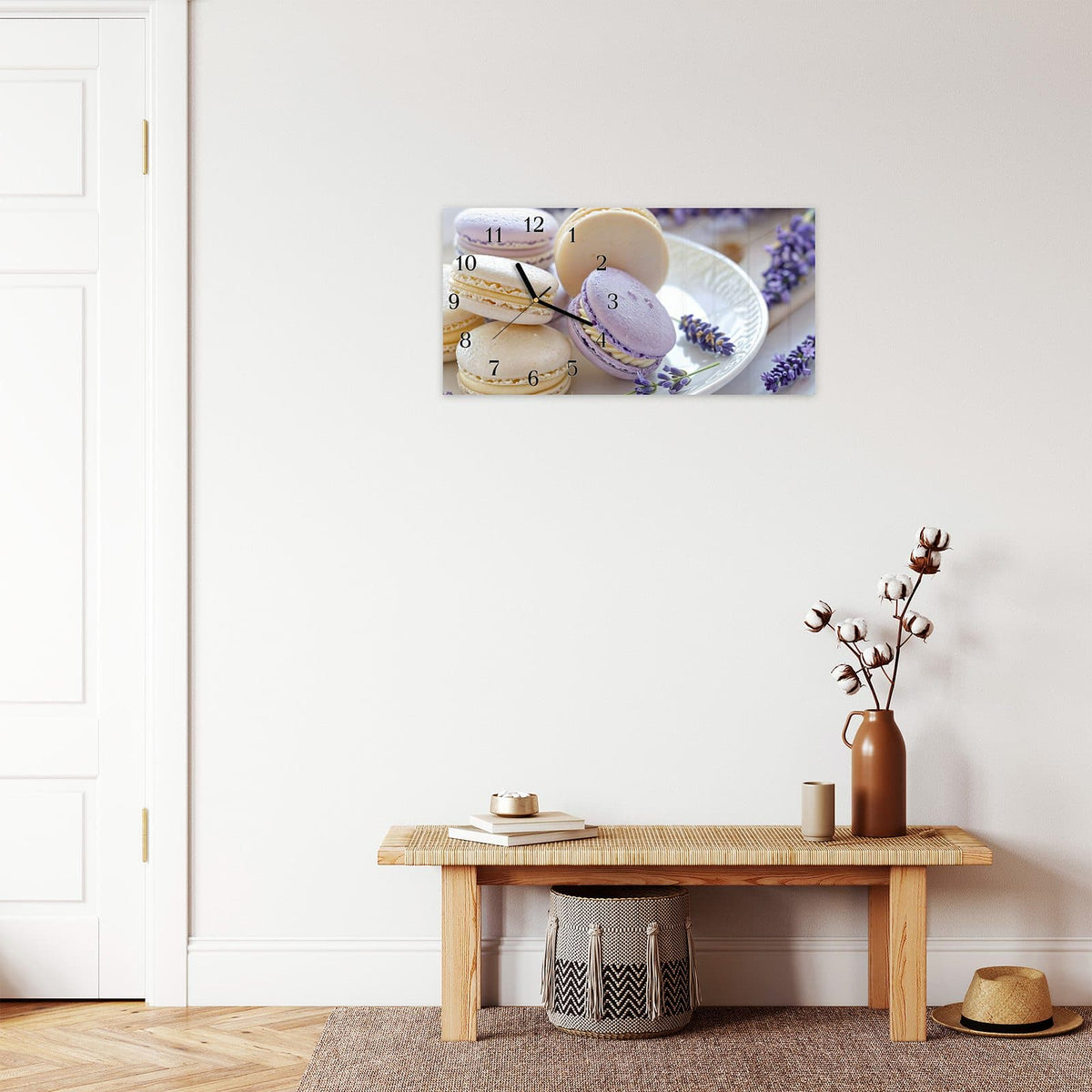 Moderne Wanduhr aus Glas mit Farbtiefe – Wanduhr Lavendel Macarons aus Glas – Querformat 60 × 30 cm
