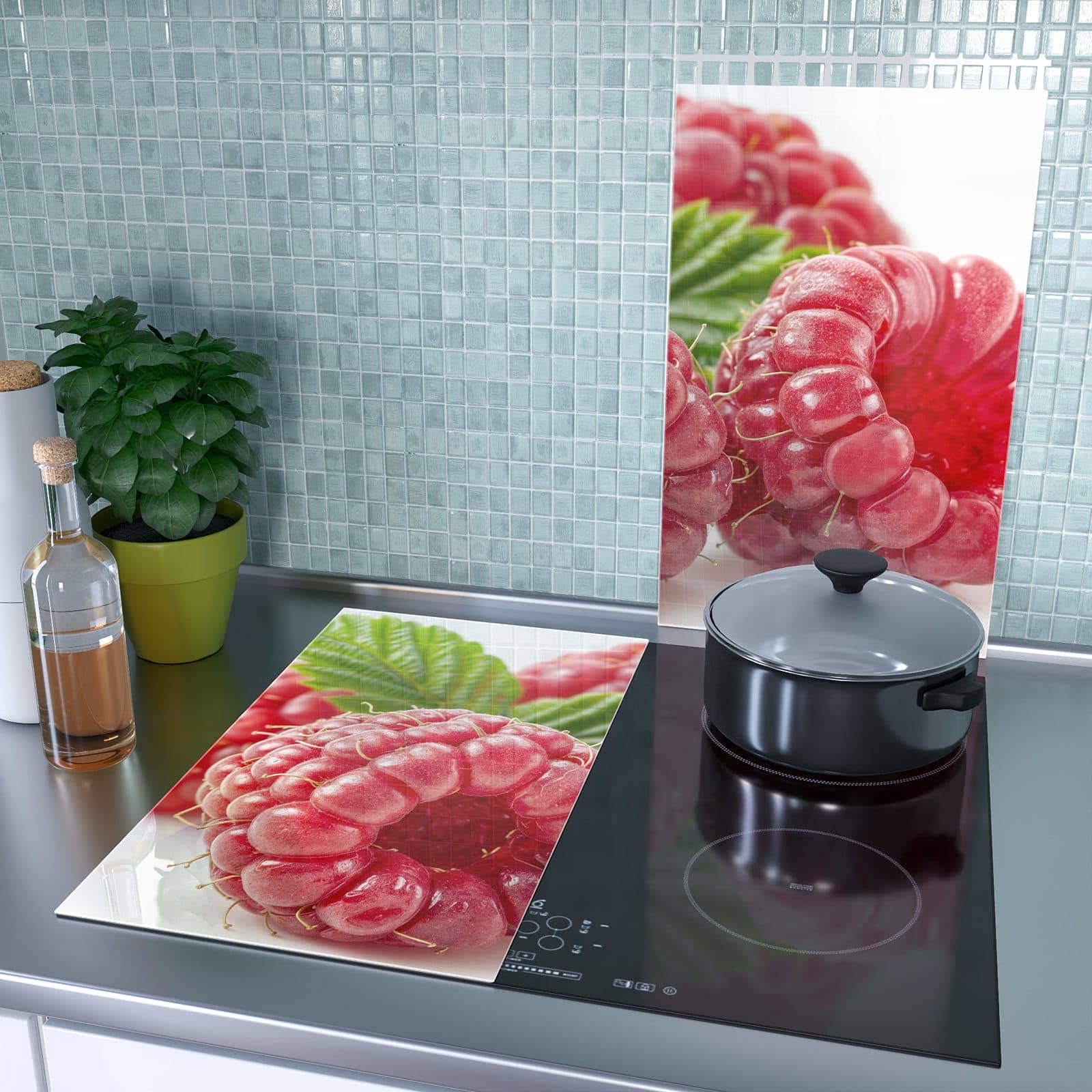 2-teilige Abdeckplatten für Herd mit Saftige Himbeeren Nah-Motiv als Spritzschutz hinter dem Kochfeld