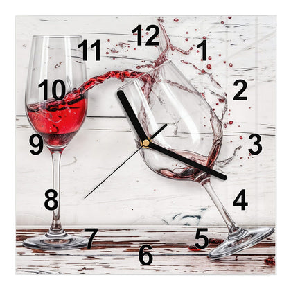 Wanduhr Quadratisch mit dem Motiv Gekipptes Rotweinglas