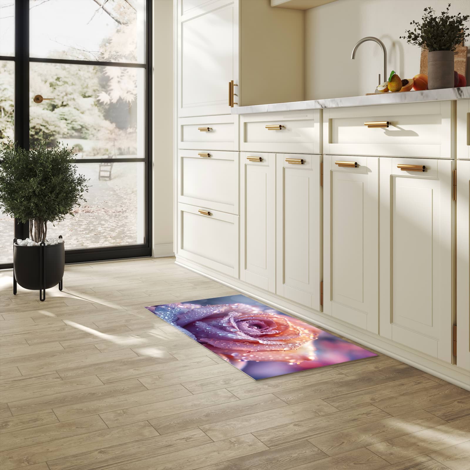 Geräuschdämpfender Küchenvorleger mit Motiv Nasser Blumenglanz in heller Küche