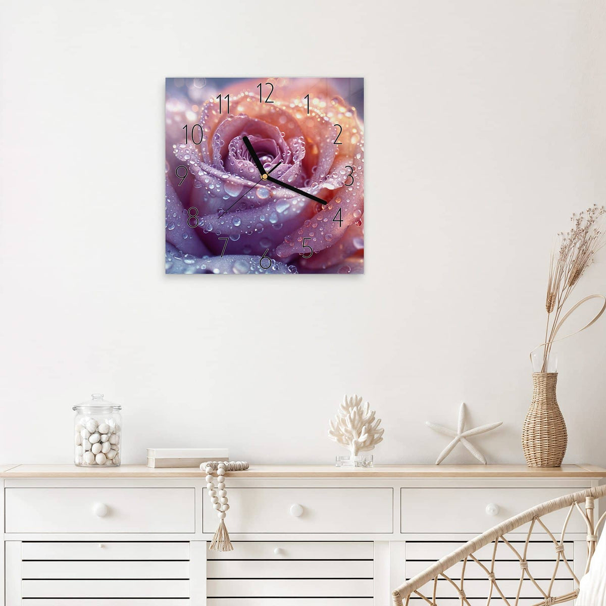 Wanduhr Lila Rose im Tau aus Glas – Quadratisch 30 × 30 cm – Lila Rose mit funkelnden Tropfen