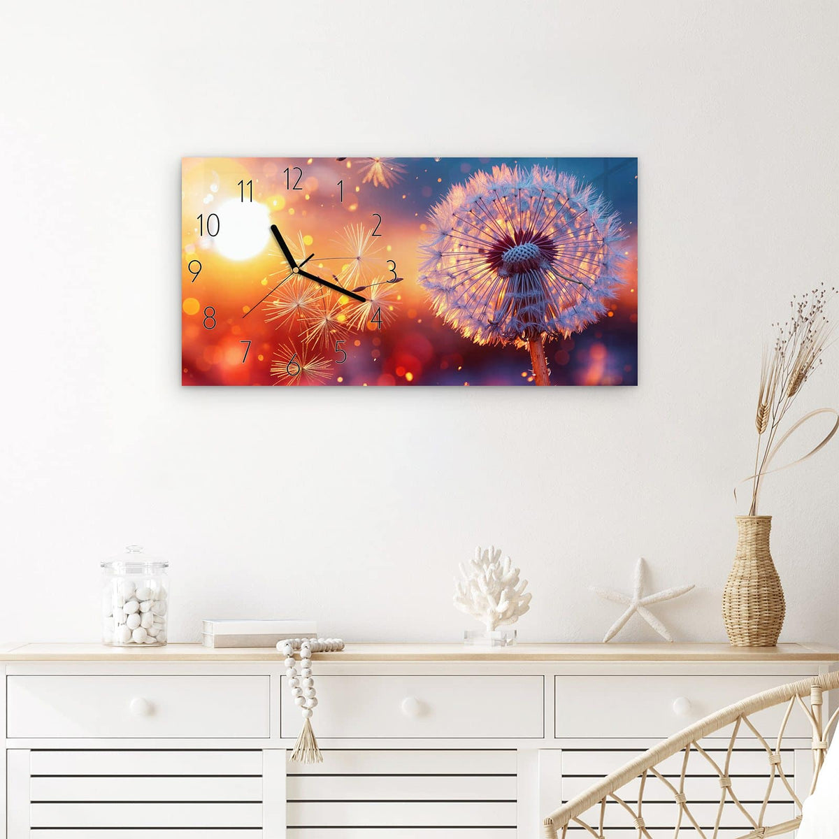 Wanduhr Pusteblume Sonnenuntergang aus Glas – Querformat 60 × 30 cm – Löwenzahn im warmen Gegenlicht