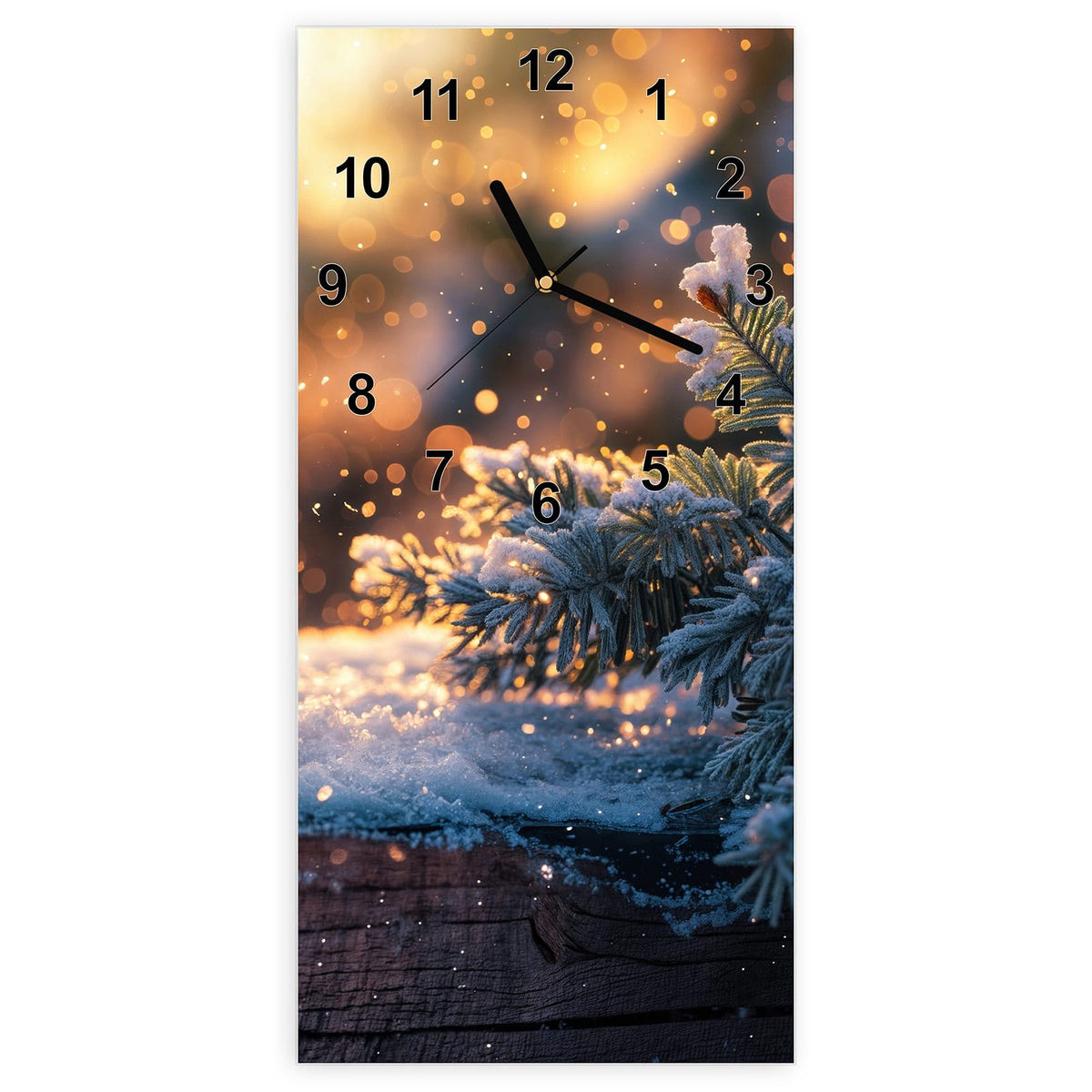 Wanduhr aus Glas, Ziffernblatt Modern mit Motiv Tannenzweig im Goldlicht: Verschneiter Tannenzweig auf Holz vor goldenem Bokeh