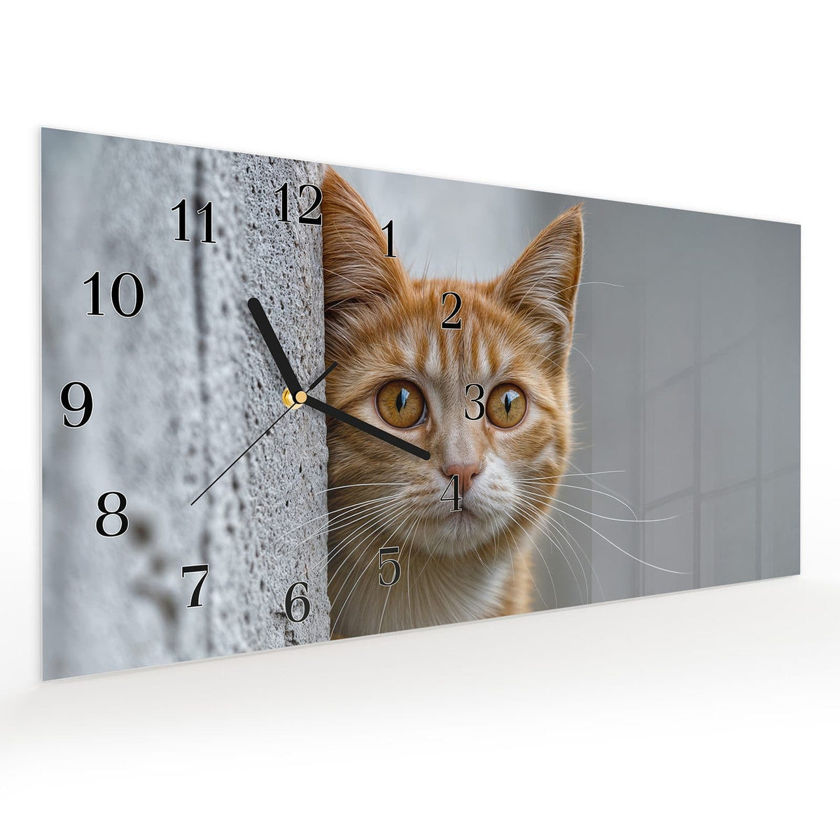Vormontiert – mit Schwebeeffekt – Wanduhr Neugierige Katze aus Glas – Querformat 60 × 30 cm