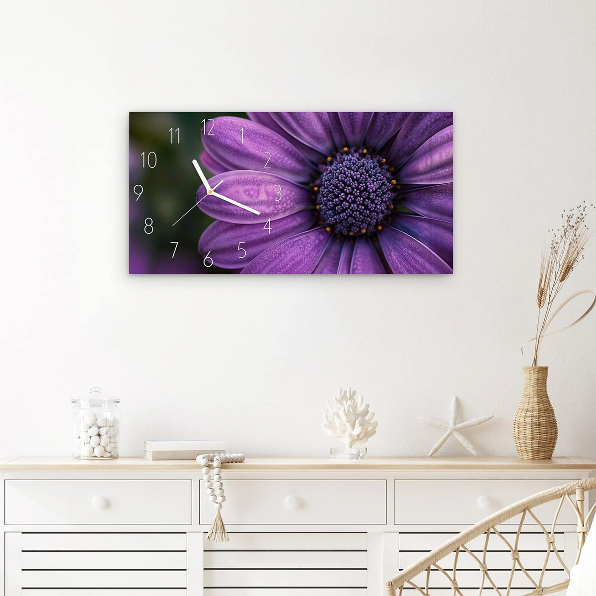 Wanduhr Lila Blütenwunder aus Glas – Querformat 60 × 30 cm – Samtige Blüte in tiefem Lila