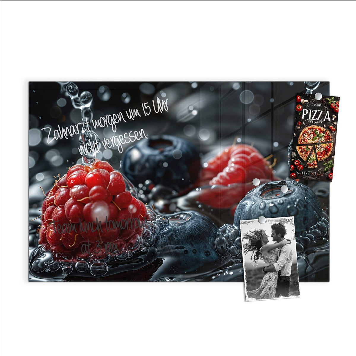Beschreiben, abwischen, anheften – Magnettafel - Himbeere und Blaubeeren