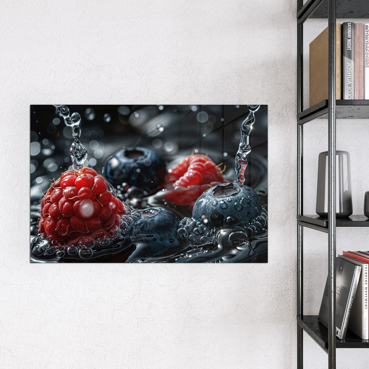 Magnettafel - Himbeere und Blaubeeren – Beeren in dunklem Wasser