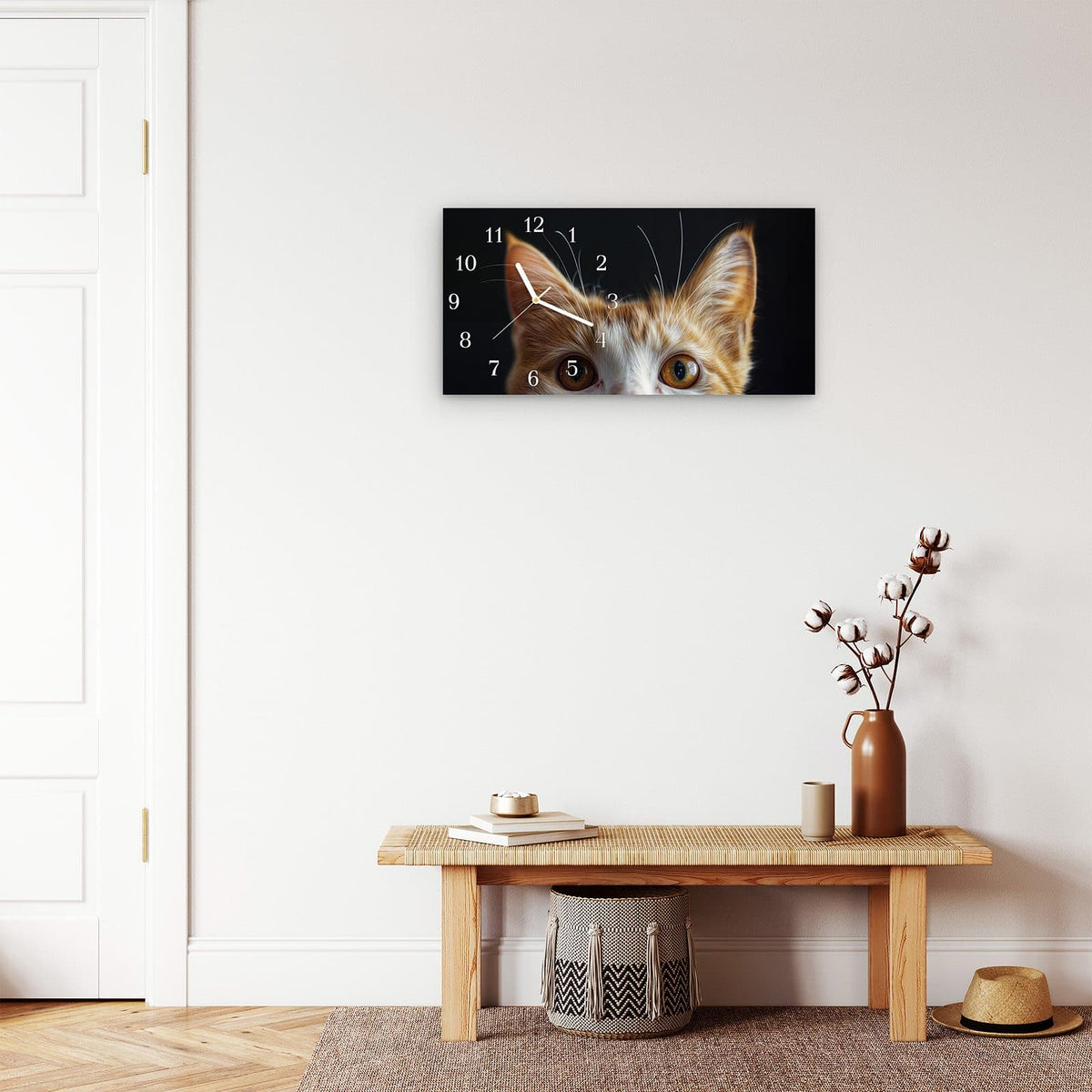 Moderne Wanduhr aus Glas mit Farbtiefe – Wanduhr Sanfter Katzenblick aus Glas – Querformat 60 × 30 cm