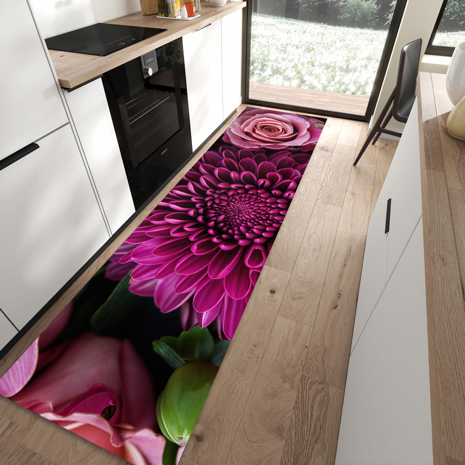 Komfortabler Küchenläufer mit Motiv Stille Blumenarrangement in moderner Küche