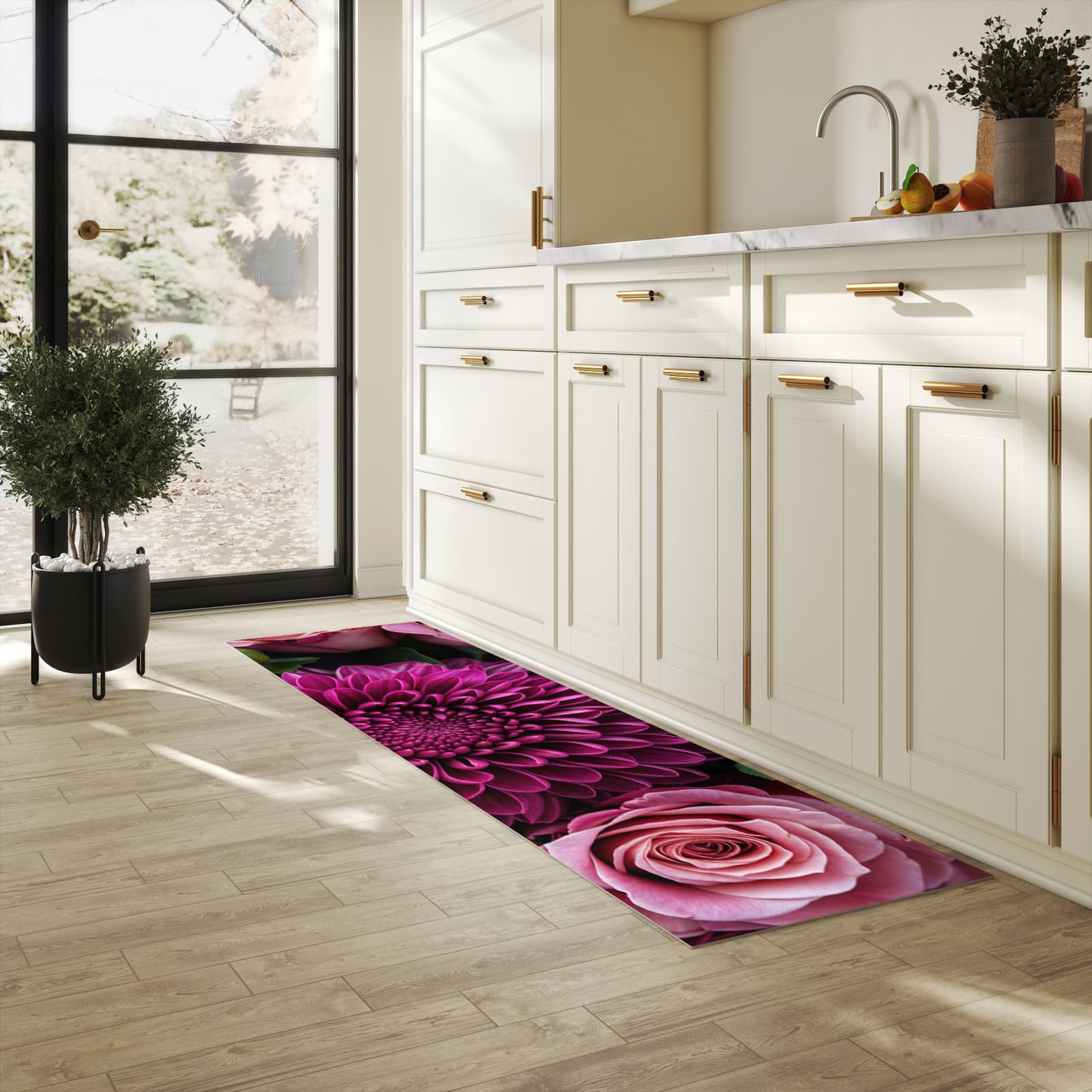 Waschbarer Bodenläufer Teppich mit Motiv Stille Blumenarrangement in heller Küche