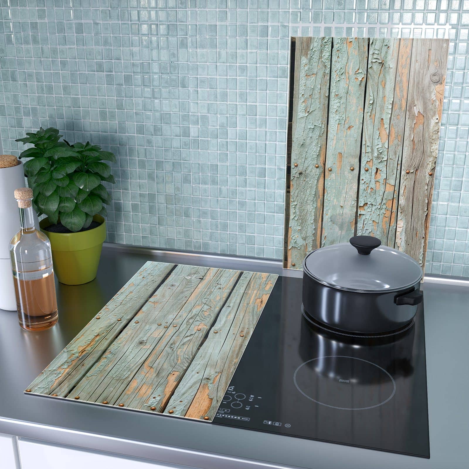 2-teilige Herdabdeckplatten für Ceranfeld mit Verwitterte Holzbretter-Motiv als Spritzschutz hinter dem Kochfeld