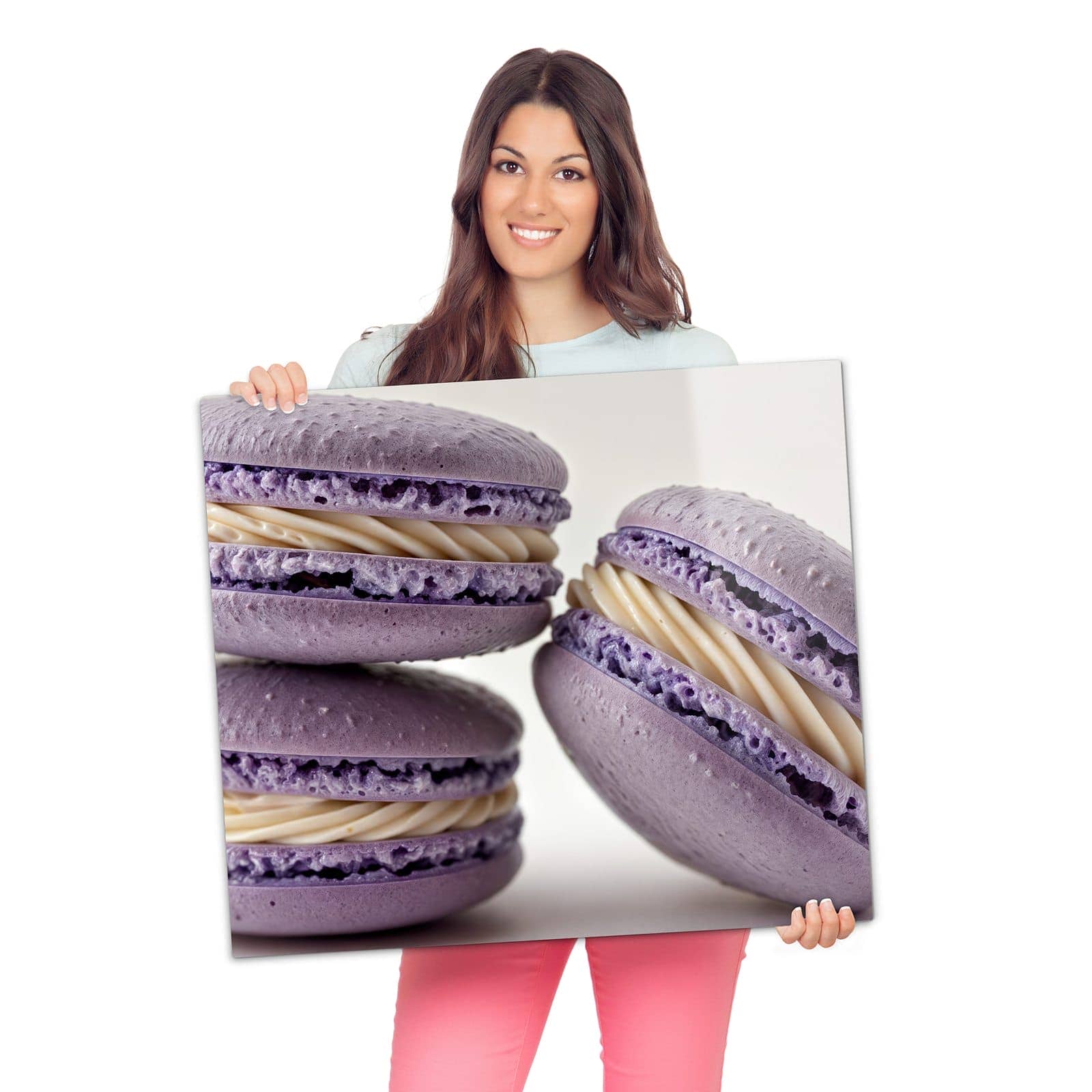 Abdeckplatten für Ceranfeld mit Lila Macarons-Motiv wird zur Größendarstellung gehalten