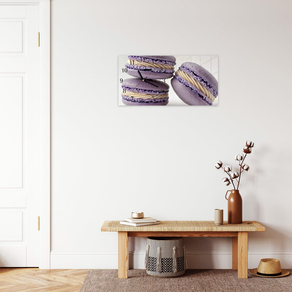 Moderne Wanduhr aus Glas mit Farbtiefe – Wanduhr Lila Macarons aus Glas – Querformat 60 × 30 cm