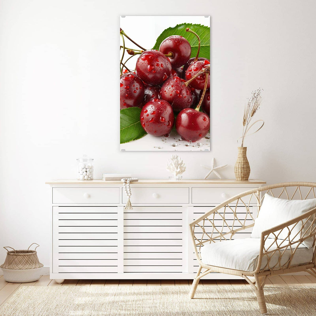Glasbild Kirschen mit Tautropfen an der Wand – Glänzende dunkelrote Kirschen mit Stielen und Wassertropfen zwischen grünen Blättern