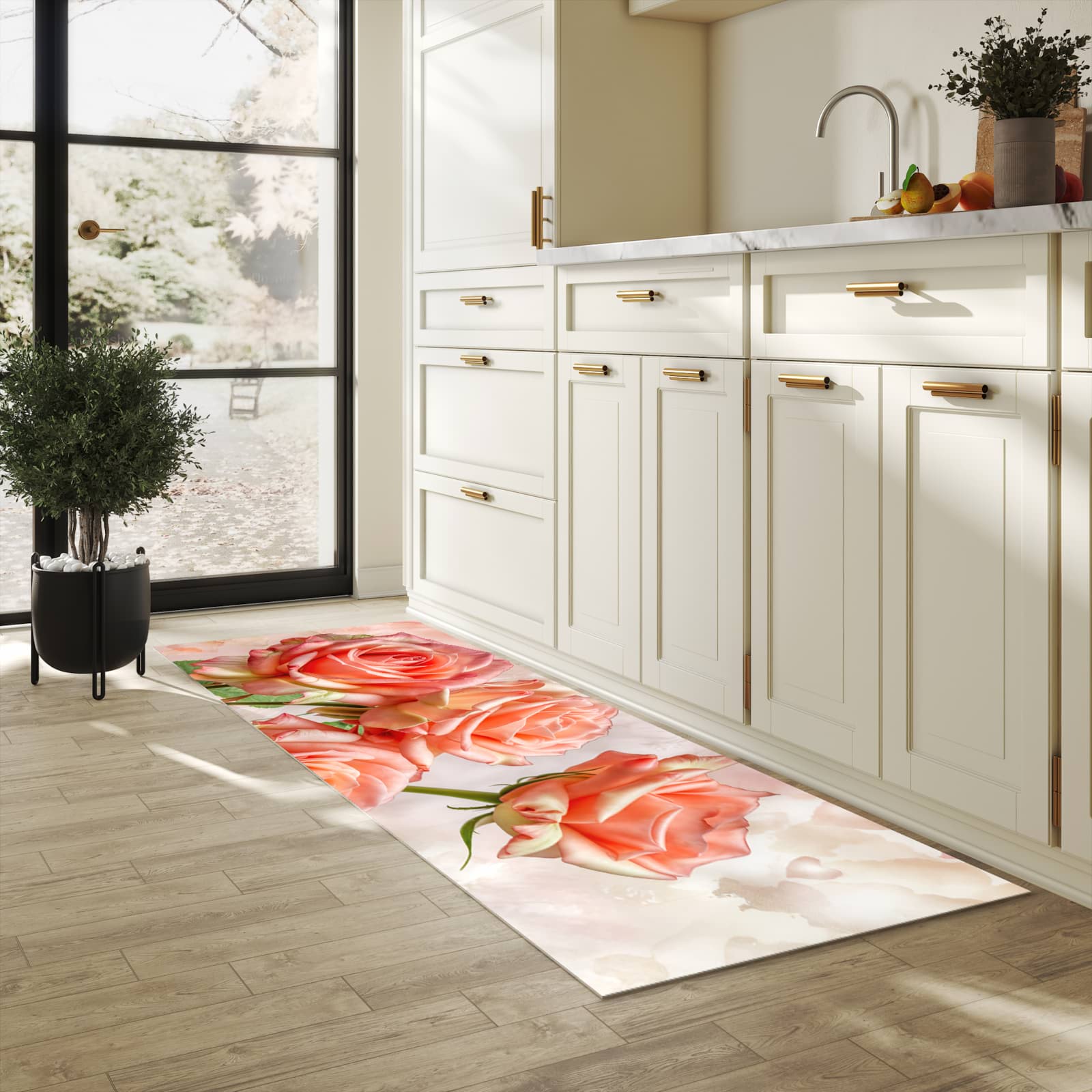 Feuchtigkeitsresistenter Küchenteppich mit Motiv Rosen Bouquet in heller Küche