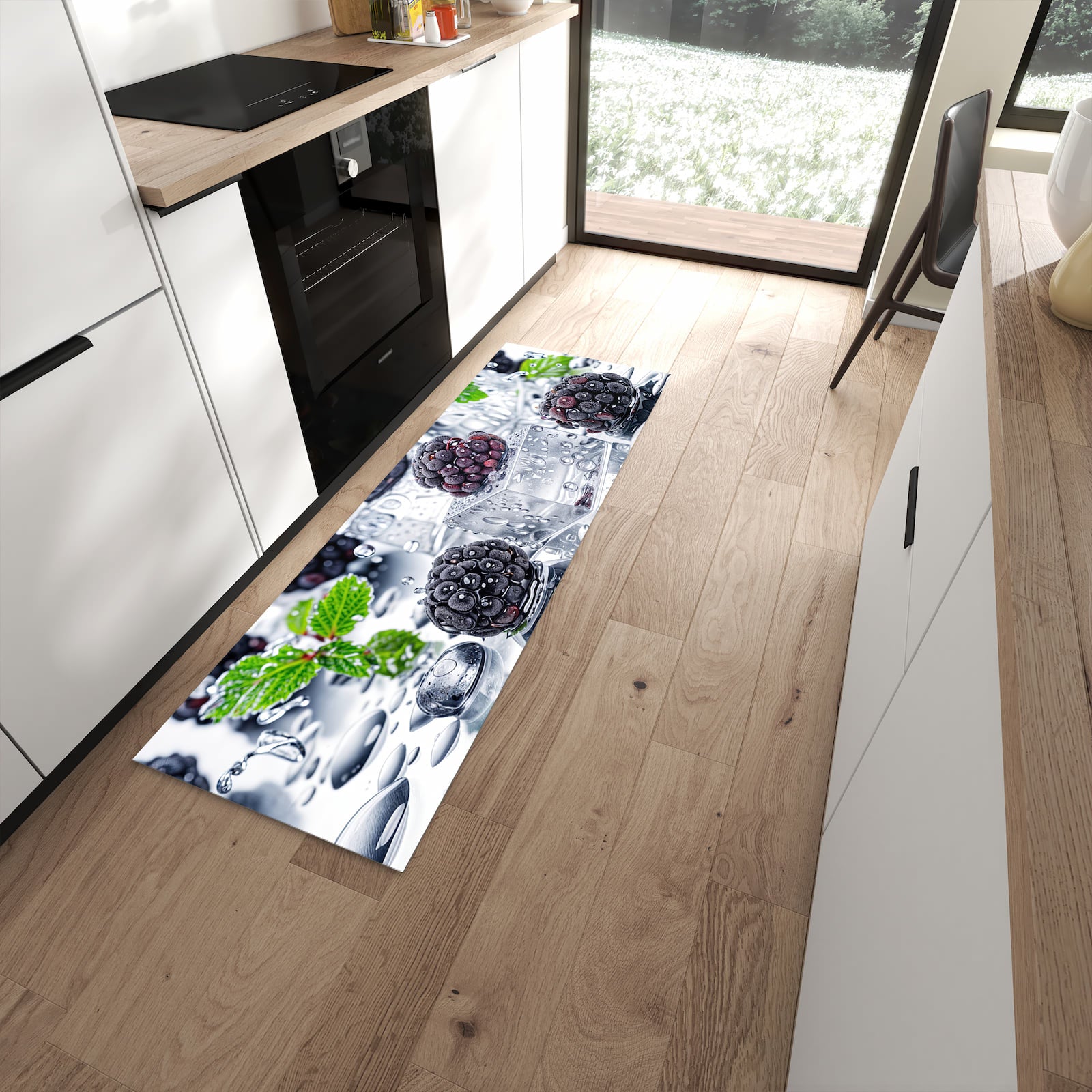 Bodenschonender rutschfester Küchenläufer mit Motiv Brombeeren Eiskalt in moderner Küche
