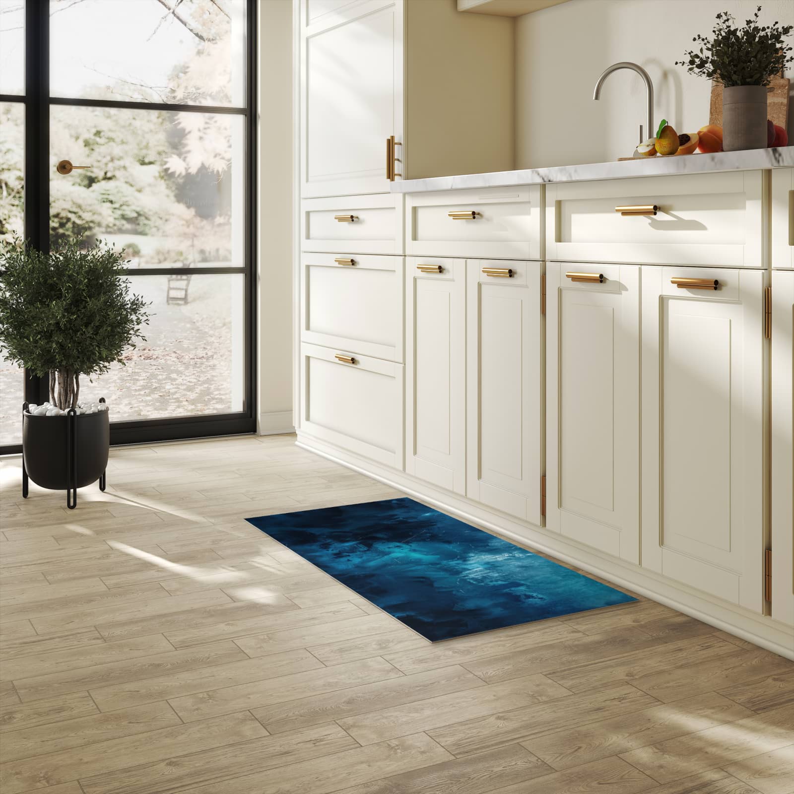 Rutschfester Küchenläufer mit Motiv Abstrakte Blautöne für Trittkomfort in heller Küche