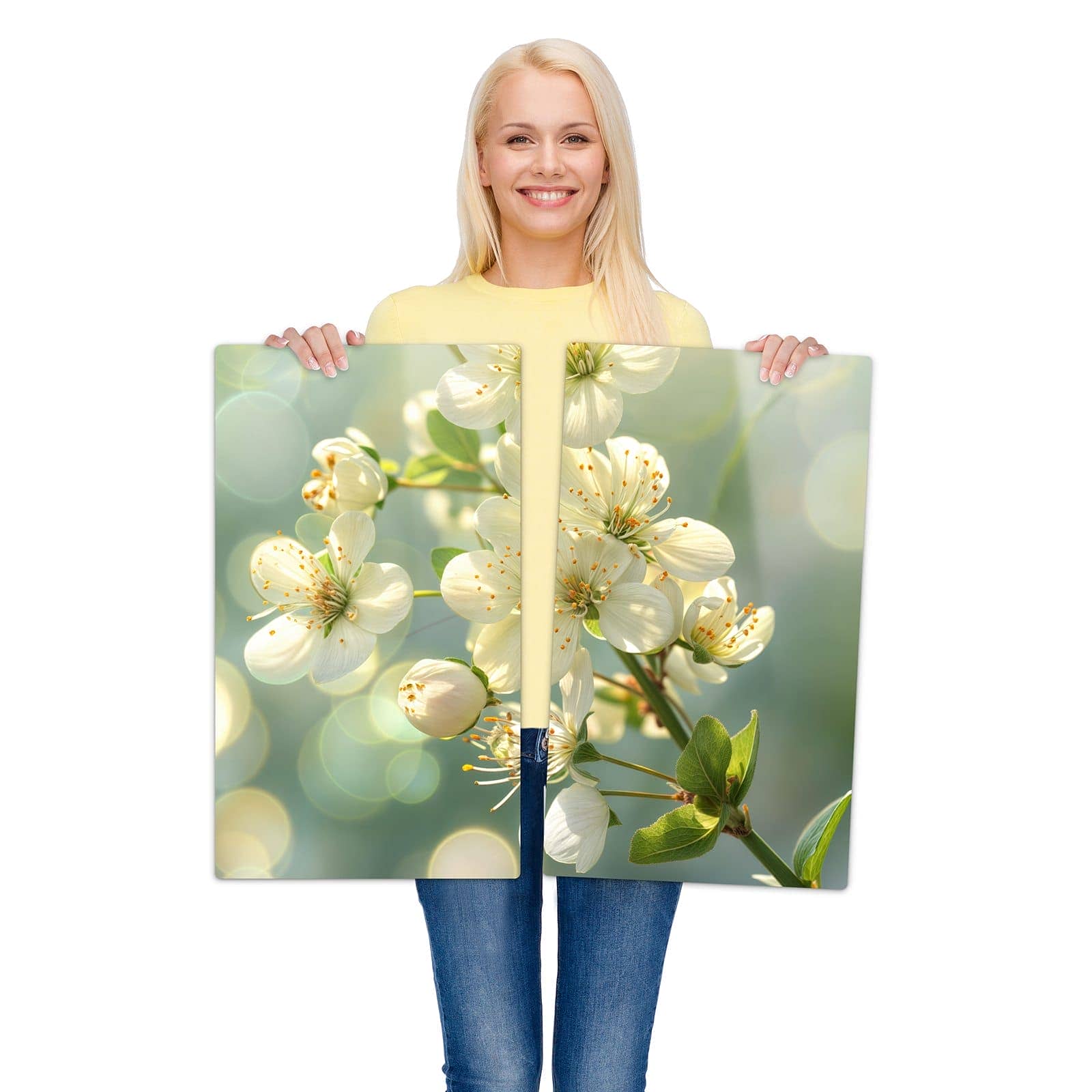 2-teilige Herdabdeckplatte mit Frühlingserwachen-Motiv wird zur Größendarstellung gehalten