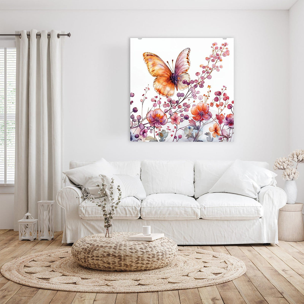 Glasbild Falter über Blüten an der Wand – Ein großer oranger Schmetterling über rosa Blütenzweigen, Aquarell