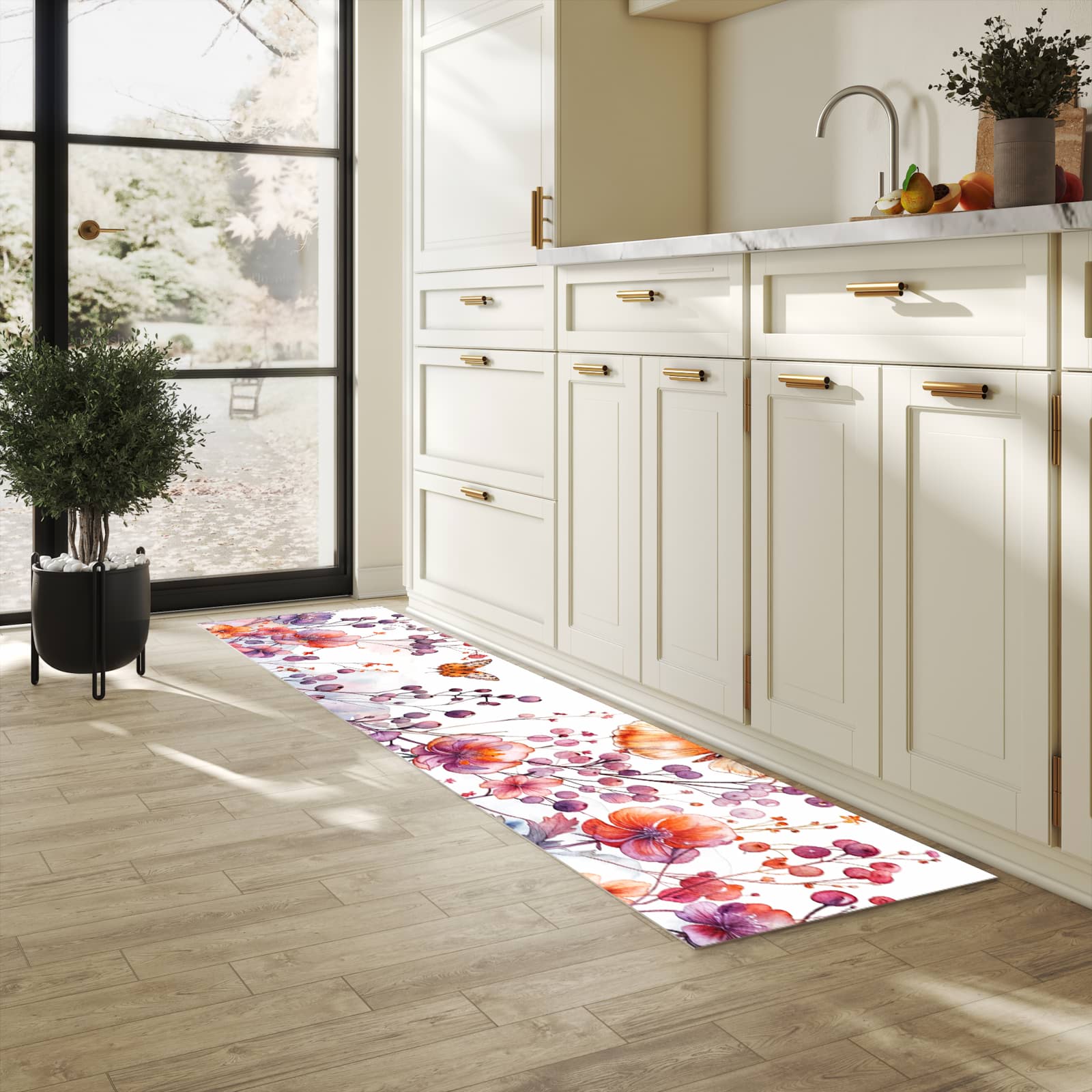 UV-beständiger Küchenläufer mit Motiv Blumen und Schmetterlinge in heller Küche