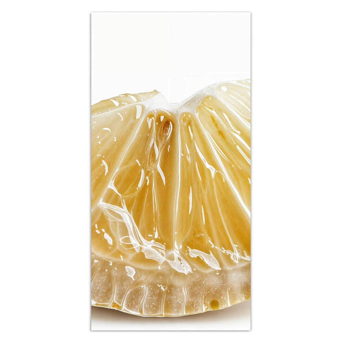 Wandbild aus Glas: Eine einzelne freigestellte Zitronenspalte in Großaufnahme vor Weiß #grösse_30 x 60 cm #grösse_40 x 80 cm #grösse_50 x 100 cm #grösse_55 x 110 cm #grösse_60 x 120 cm