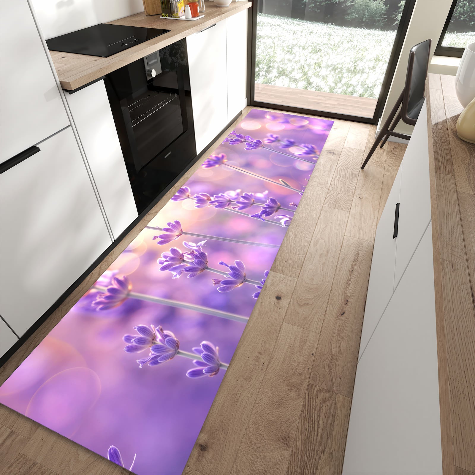 Geräuschdämpfender dünner Teppich mit Motiv Lavendelblütenfeld in moderner Küche