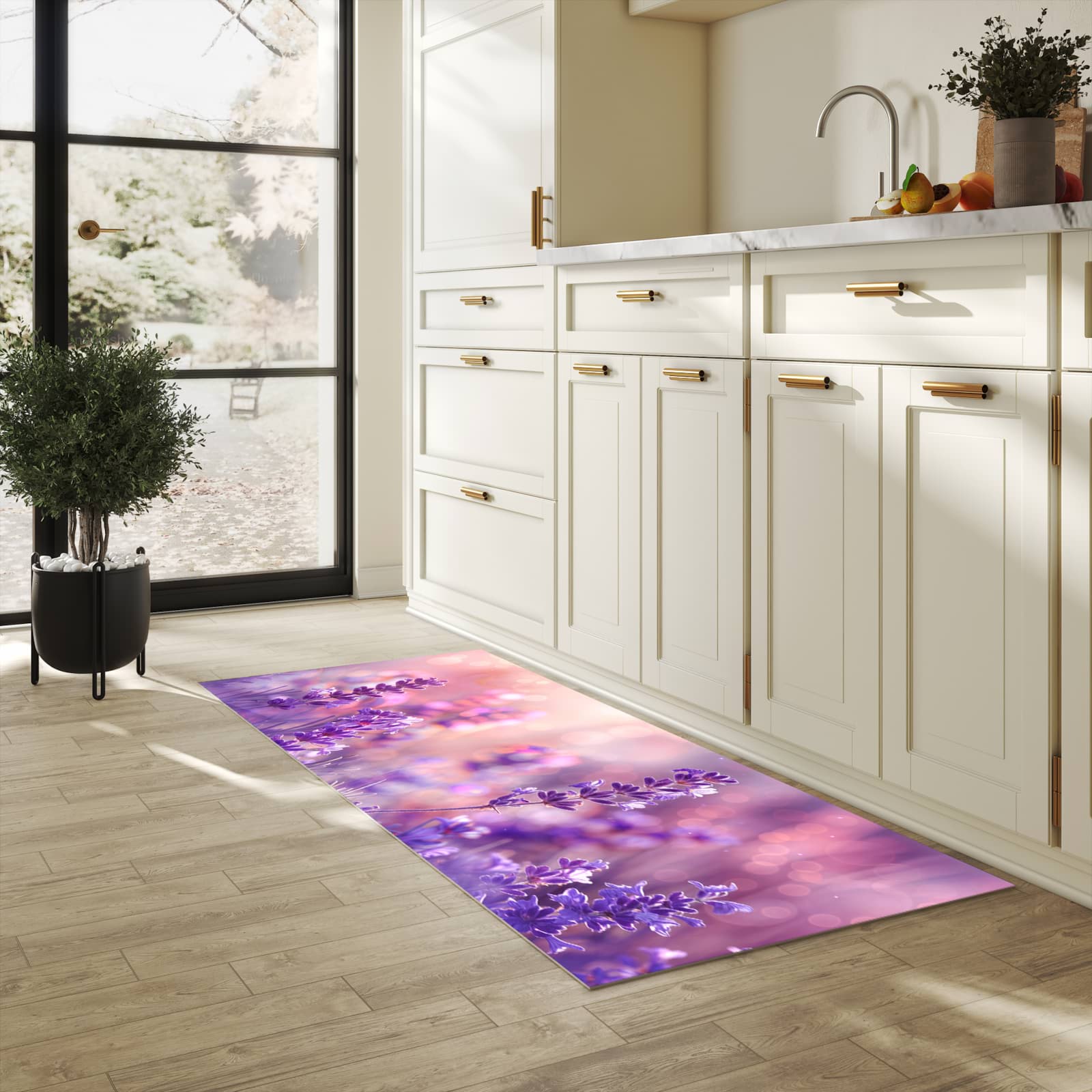 Fleckenresistenter waschbarer Teppich Küche mit Motiv Lavendeltraum in heller Küche