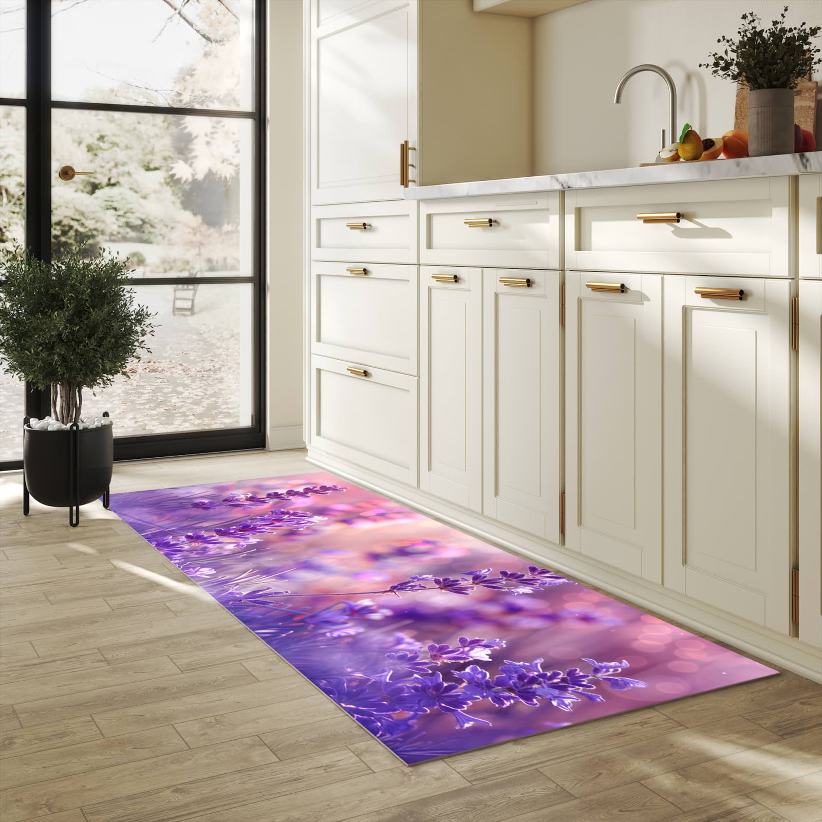 Pflegeleichter waschbarer Küchenläufer mit Motiv Lavendeltraum in heller Küche