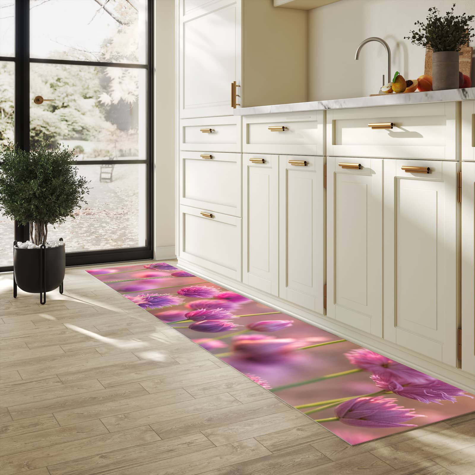 Abwaschbarer Küchenteppich mit Motiv Blühende Zierlauch in heller Küche