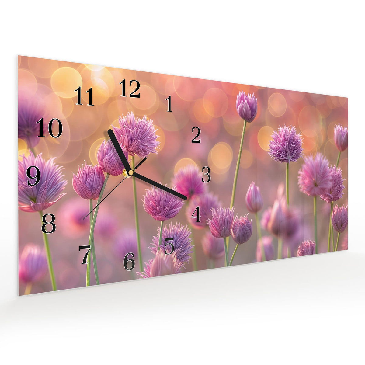 Vormontiert – mit Schwebeeffekt – Wanduhr Blühende Zierlauch aus Glas – Querformat 60 × 30 cm