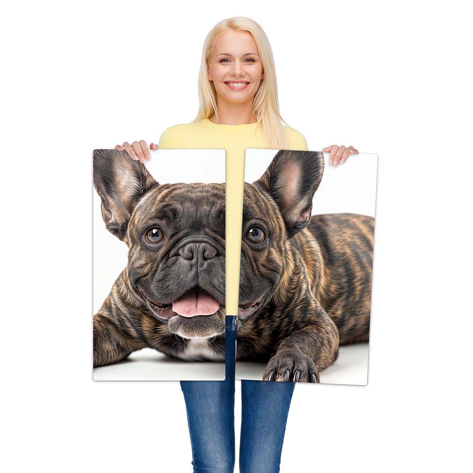 2-teilige Herdabdeckplatte mit Französische Bulldogge Porträt-Motiv wird zur Größendarstellung gehalten