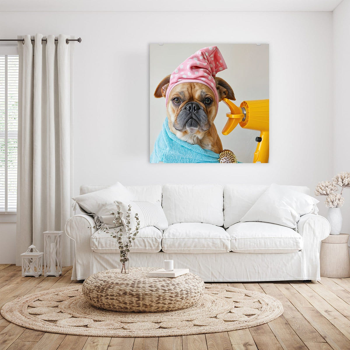 Glasbild Hund im Bademantel an der Wand – Bulldogge im hellblauen Bademantel mit rosa Punkte-Haube, gelbem Föhn und Bürste