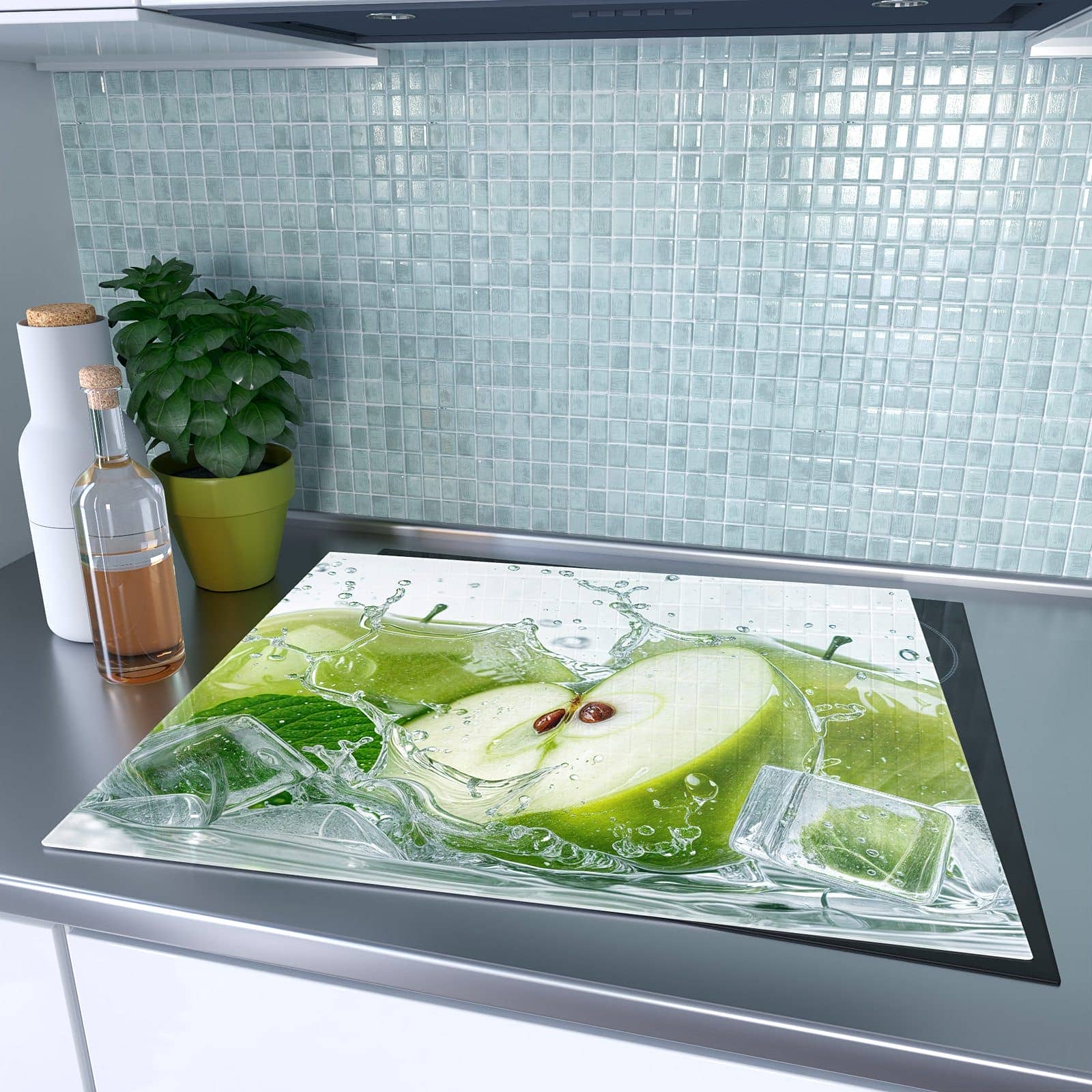 1-teilige Herdabdeckung mit Frische Äpfel Splash-Motiv auf dem Ceranfeld