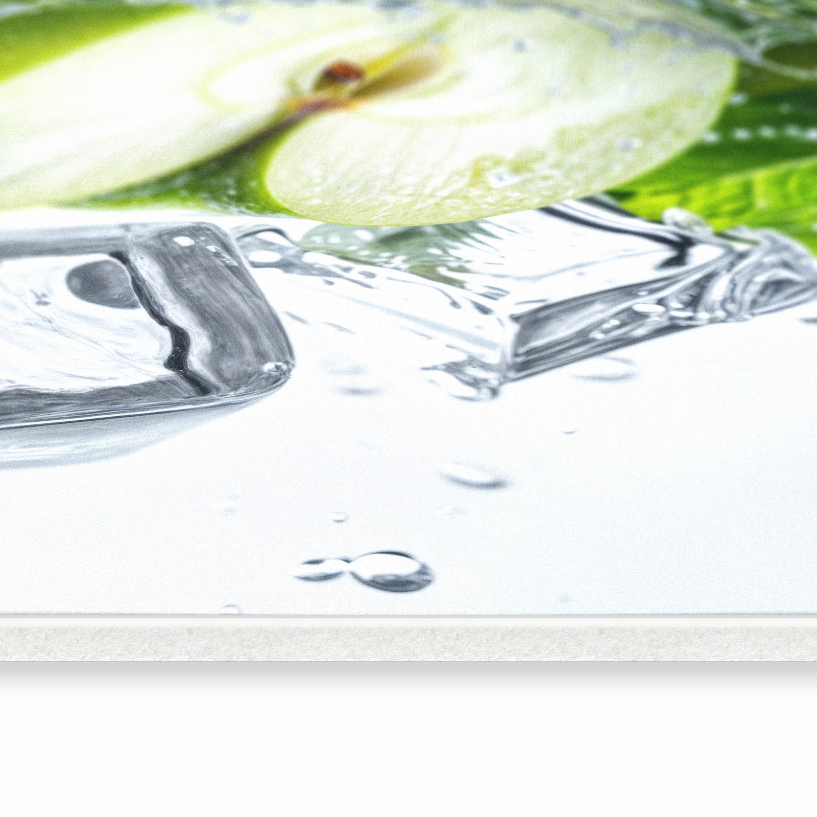 Bodenschonender Küchenläufer mit Motiv Spritzender Apfel Mint in seitlicher Ansicht